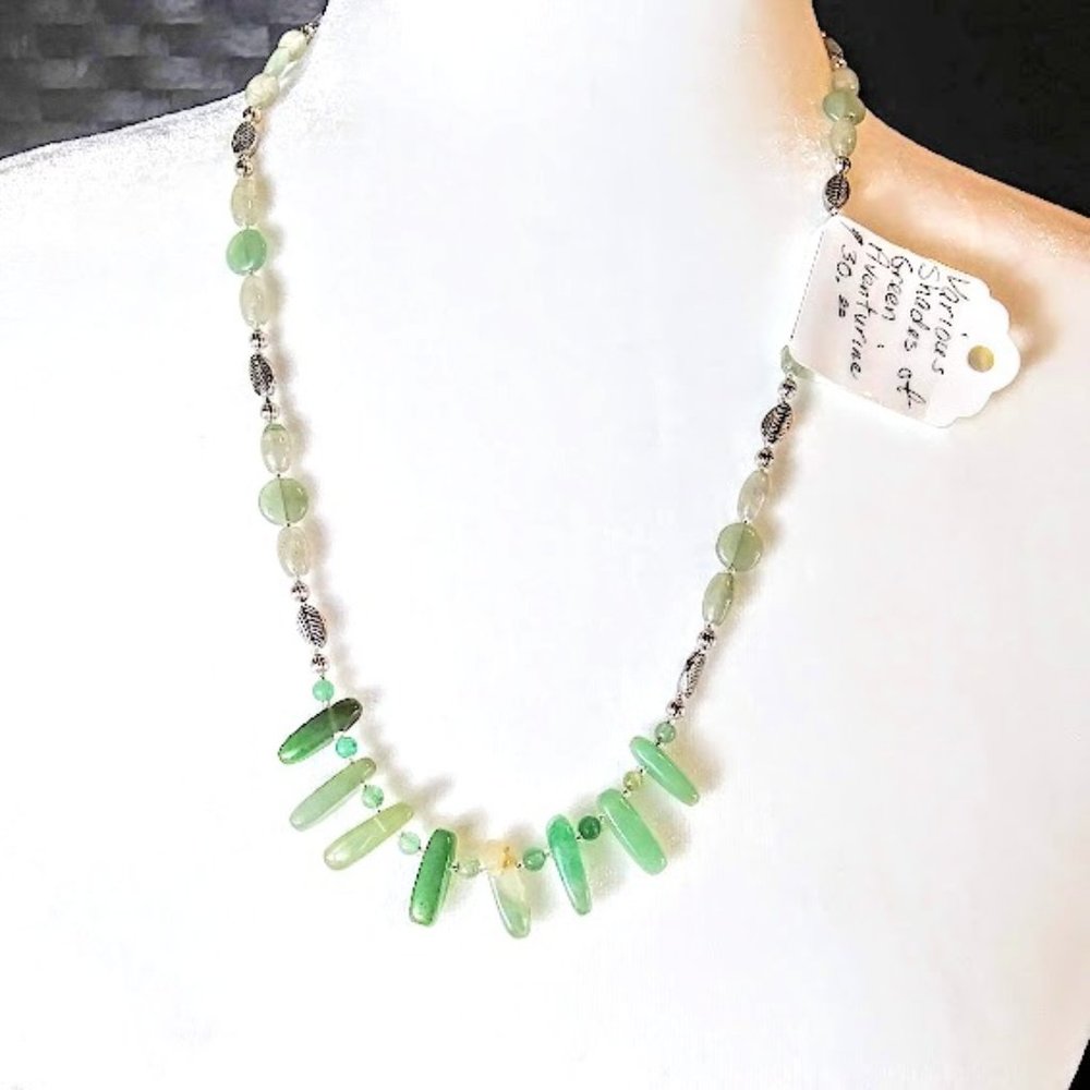 *GREEN AVENTURINE FAN STYLE* NECKLACE*HAND CRAFTED*BOHEMIAN/TRENDY STYLES*